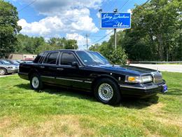 1997 Lincoln Town Car (CC-1584787) for sale in Charlton, Massachusetts