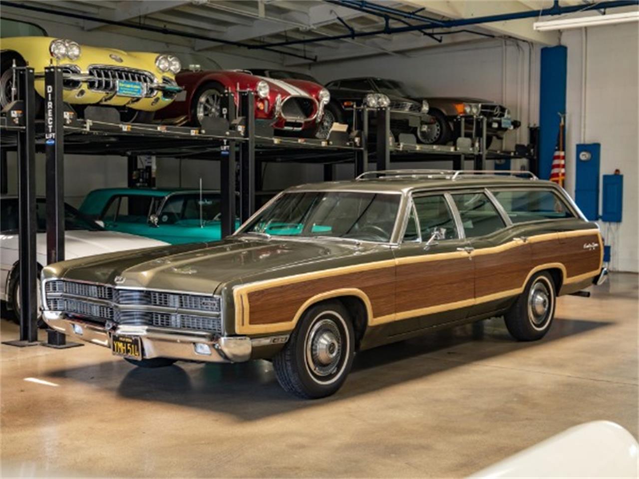 Ford Country Squire Wagon For Sale Classiccars Com Cc