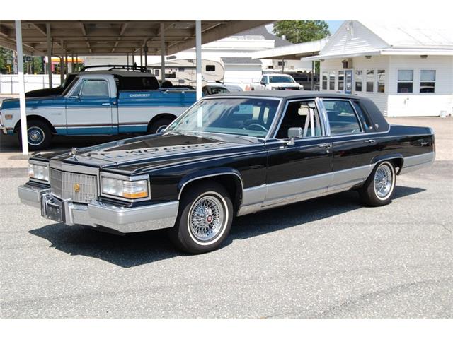 1992 Cadillac Brougham (CC-1624905) for sale in Springfield, Massachusetts