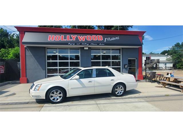 2011 Cadillac DTS (CC-1626548) for sale in West Babylon, New York