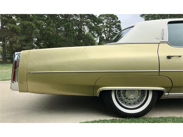 1976 Cadillac Fleetwood Brougham (CC-1632821) for sale in Longview, Texas