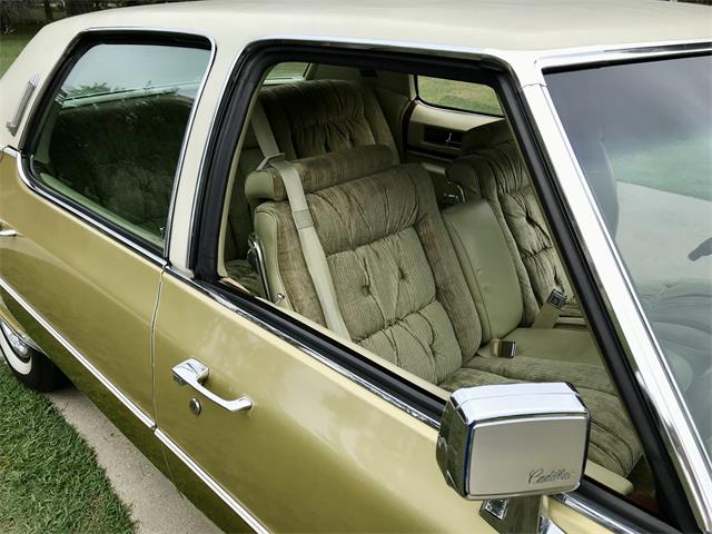 1976 Cadillac Fleetwood Brougham (CC-1632821) for sale in Longview, Texas
