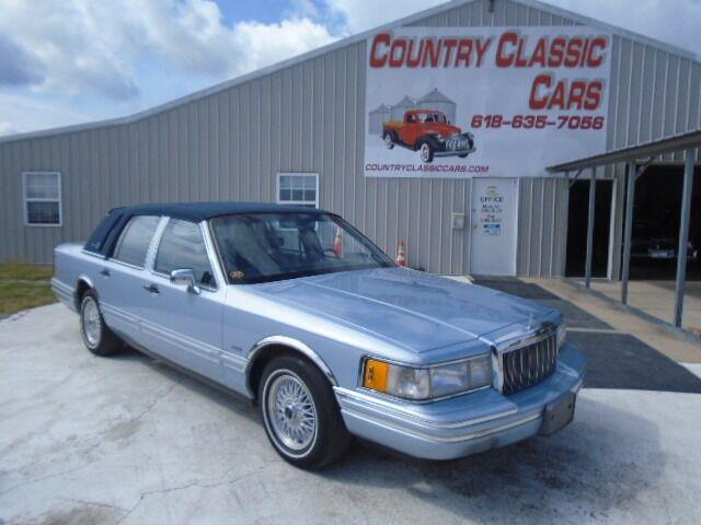 1992 Lincoln Town Car (CC-1636201) for sale in Staunton, Illinois