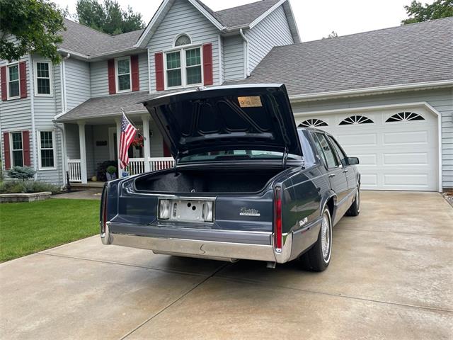 1990 Cadillac Sedan DeVille (CC-1638956) for sale in North Royalton, Ohio
