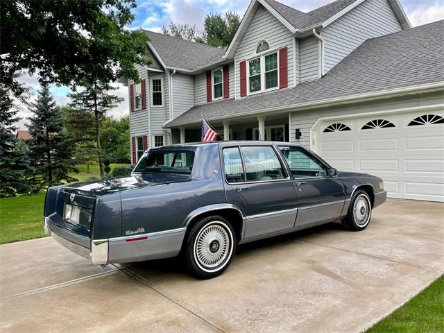 1990 Cadillac Sedan DeVille (CC-1638956) for sale in North Royalton, Ohio