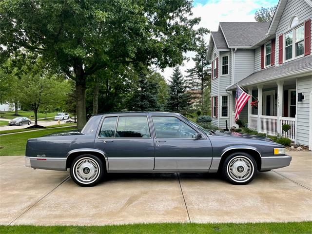 1990 Cadillac Sedan DeVille (CC-1638956) for sale in North Royalton, Ohio