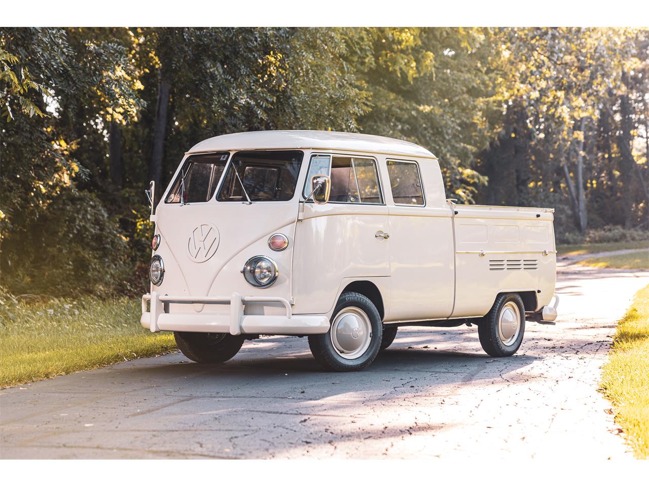 1967 Volkswagen Transporter in Edwardsburg, Michigan