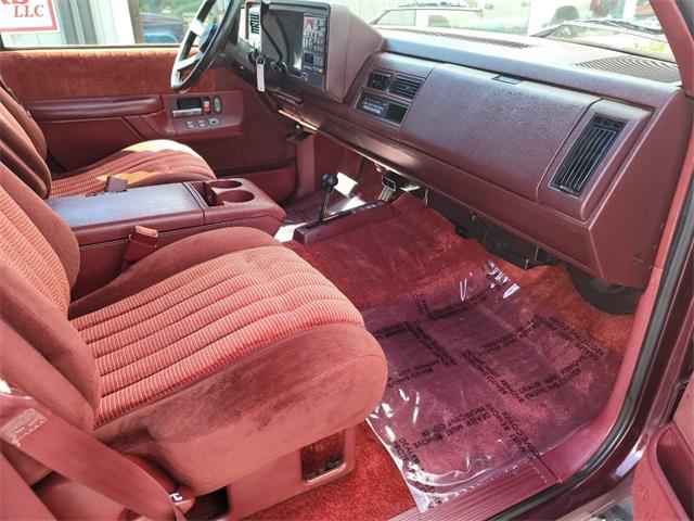 1993 Chevrolet Suburban (CC-1641429) for sale in Spirit Lake, Iowa