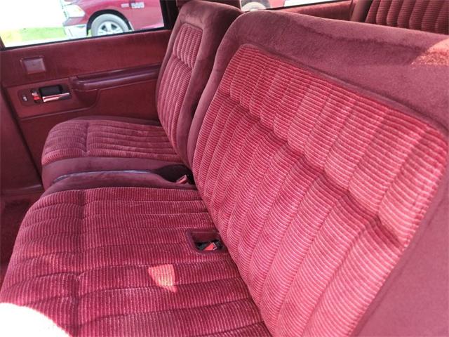 1993 Chevrolet Suburban (CC-1641429) for sale in Spirit Lake, Iowa
