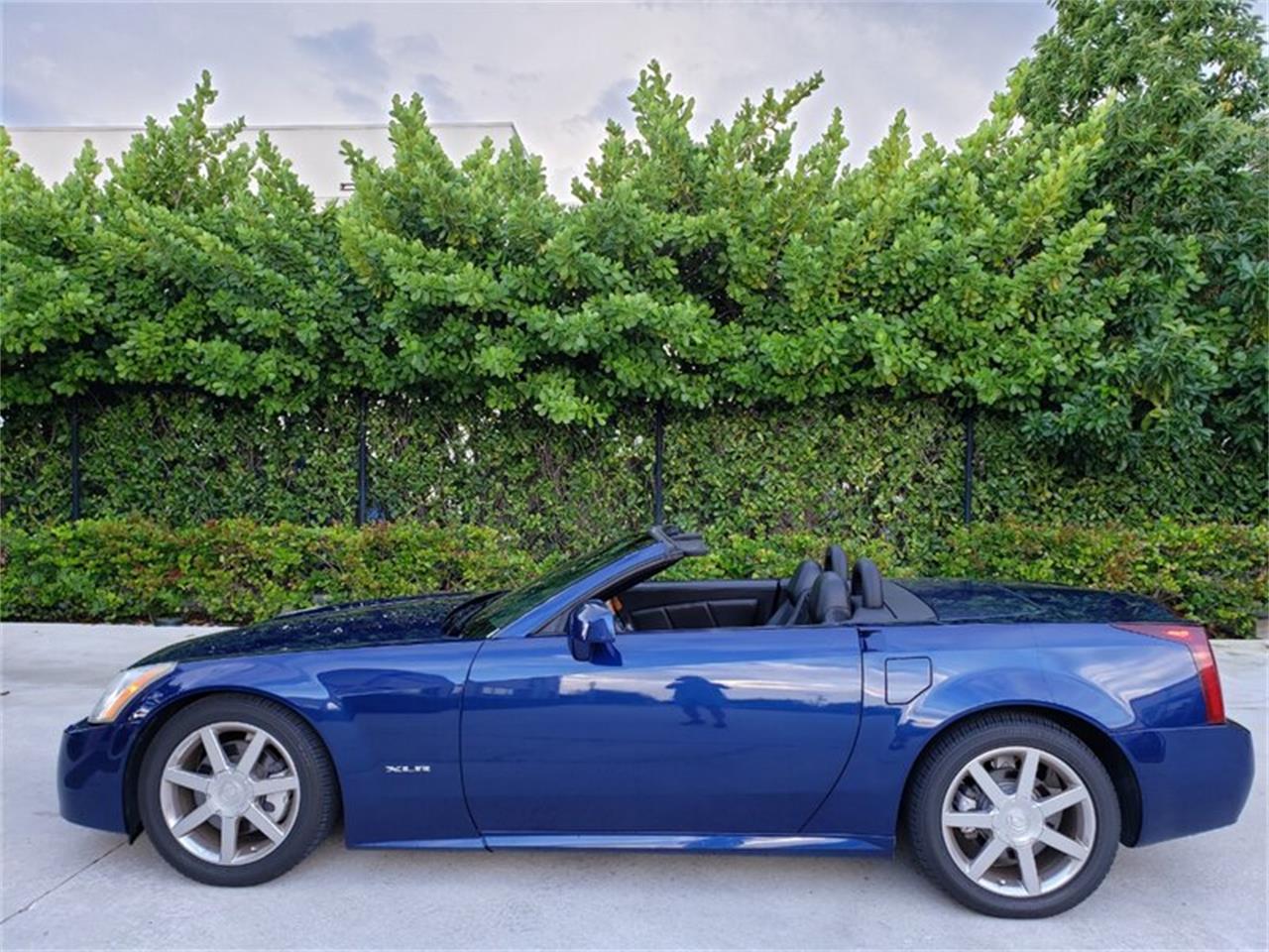 2004 Cadillac XLR for Sale CC1642624