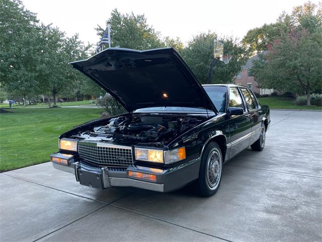 1989 Cadillac Sedan DeVille (CC-1647093) for sale in North Royalton, Ohio