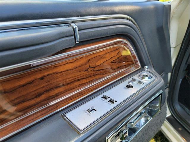 1983 Lincoln Continental Mark VI (CC-1653323) for sale in Stanley, Wisconsin