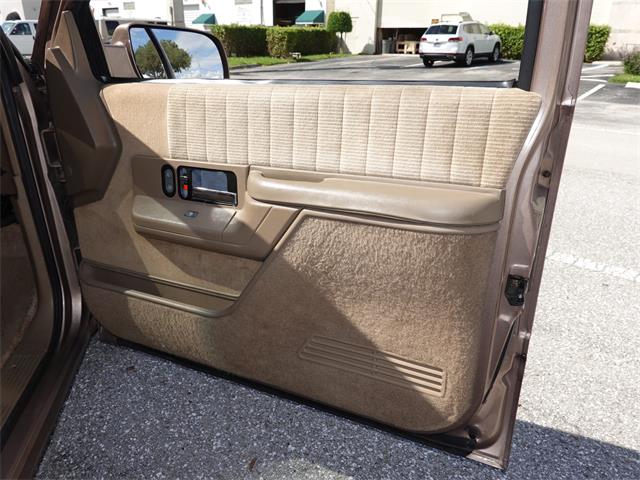 1994 Chevrolet Suburban (CC-1653899) for sale in Pittsburgh, Pennsylvania
