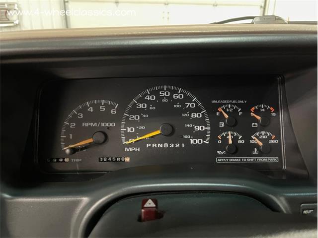 1999 Chevrolet Suburban (CC-1655455) for sale in Holland , Michigan