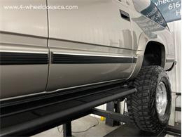 1999 Chevrolet Suburban (CC-1655455) for sale in Holland , Michigan