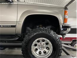1999 Chevrolet Suburban (CC-1655455) for sale in Holland , Michigan
