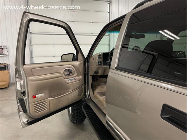 1999 Chevrolet Suburban (CC-1655455) for sale in Holland , Michigan