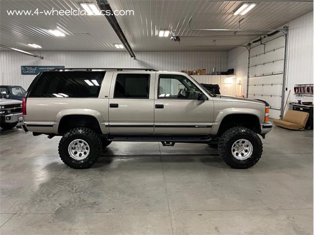 1999 Chevrolet Suburban (CC-1655455) for sale in Holland , Michigan