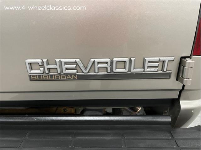 1999 Chevrolet Suburban (CC-1655455) for sale in Holland , Michigan