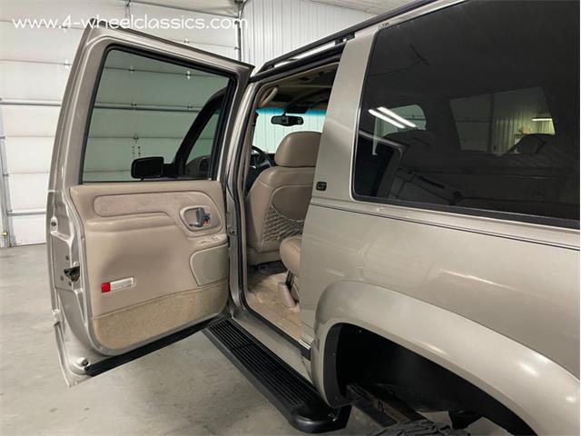 1999 Chevrolet Suburban (CC-1655455) for sale in Holland , Michigan
