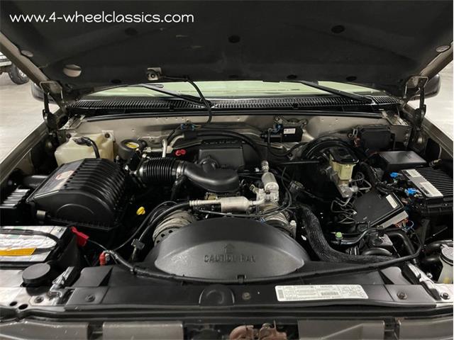 1999 Chevrolet Suburban (CC-1655455) for sale in Holland , Michigan