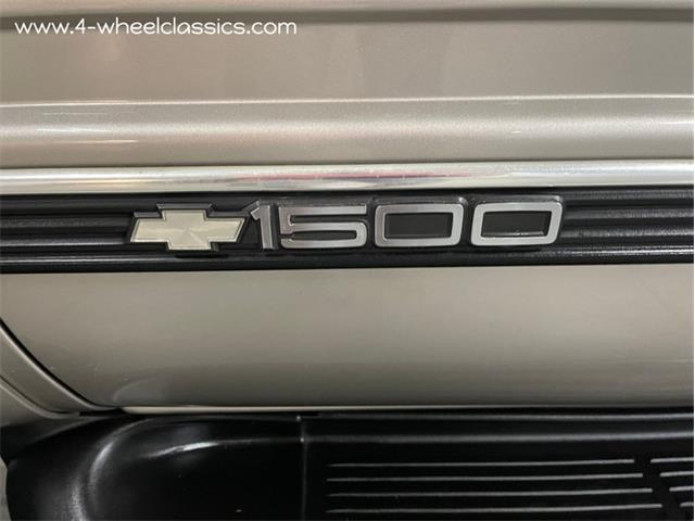 1999 Chevrolet Suburban (CC-1655455) for sale in Holland , Michigan