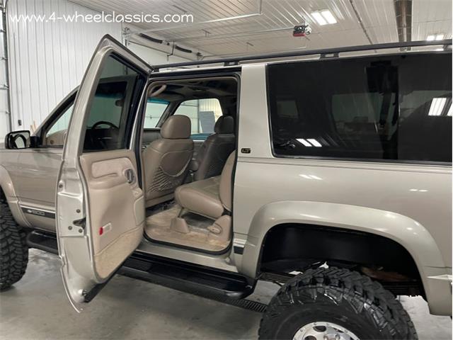 1999 Chevrolet Suburban (CC-1655455) for sale in Holland , Michigan