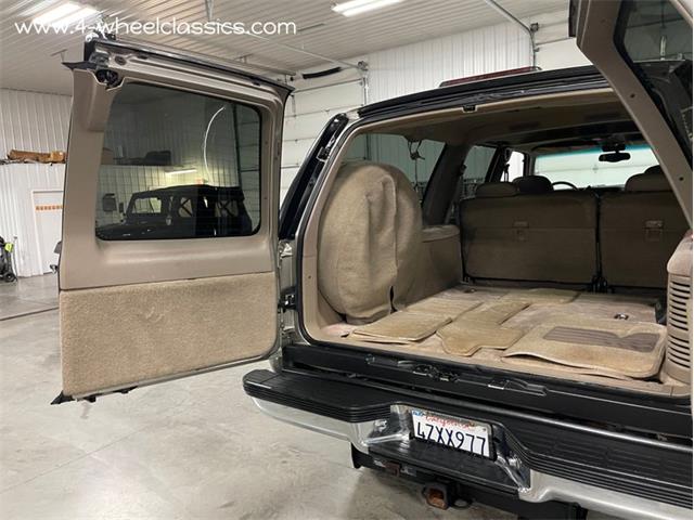 1999 Chevrolet Suburban (CC-1655455) for sale in Holland , Michigan