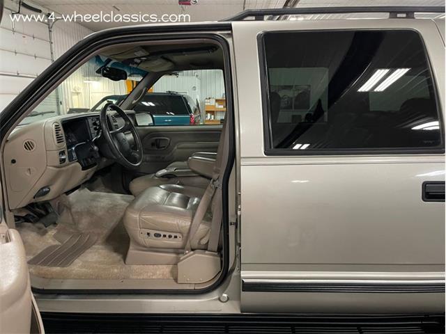 1999 Chevrolet Suburban (CC-1655455) for sale in Holland , Michigan