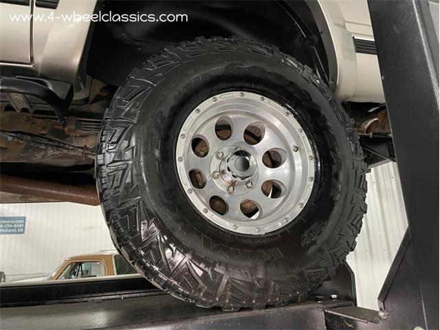 1999 Chevrolet Suburban (CC-1655455) for sale in Holland , Michigan