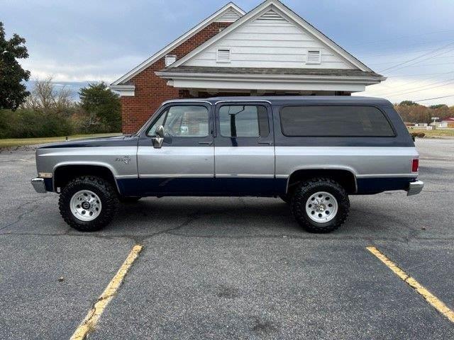 1988 Chevrolet Suburban (CC-1657975) for sale in Greensboro, North Carolina
