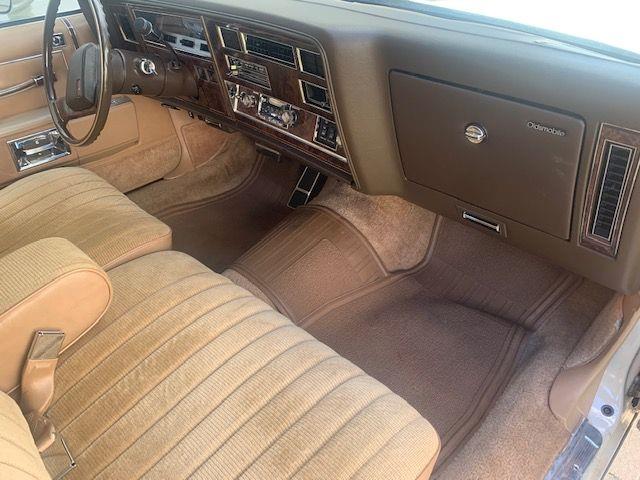 1982 Oldsmobile Custom Cruiser (CC-1660257) for sale in Hobart, Indiana