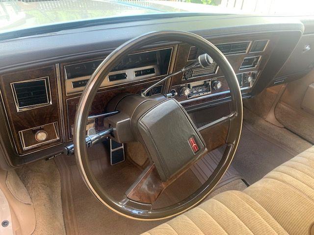 1982 Oldsmobile Custom Cruiser (CC-1660257) for sale in Hobart, Indiana