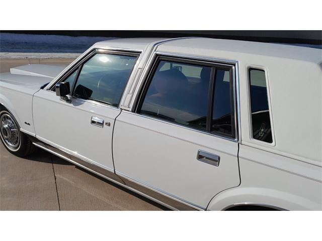1989 Lincoln Town Car (CC-1662715) for sale in Sioux Falls, South Dakota