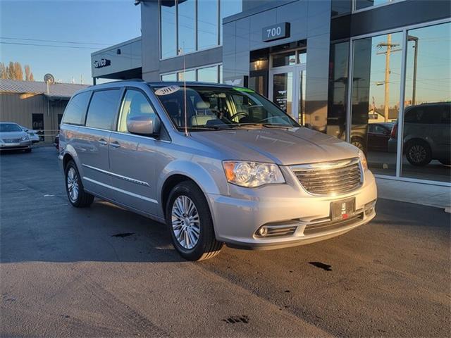 2016 Chrysler Town & Country (CC-1664428) for sale in Bellingham, Washington