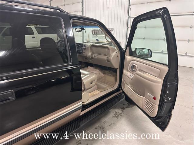 1997 Chevrolet Suburban (CC-1664623) for sale in Holland , Michigan