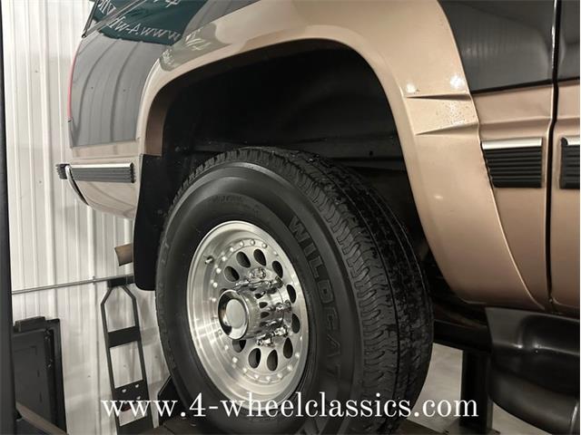 1997 Chevrolet Suburban (CC-1664623) for sale in Holland , Michigan