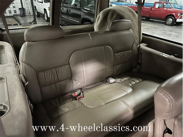 1997 Chevrolet Suburban (CC-1664623) for sale in Holland , Michigan