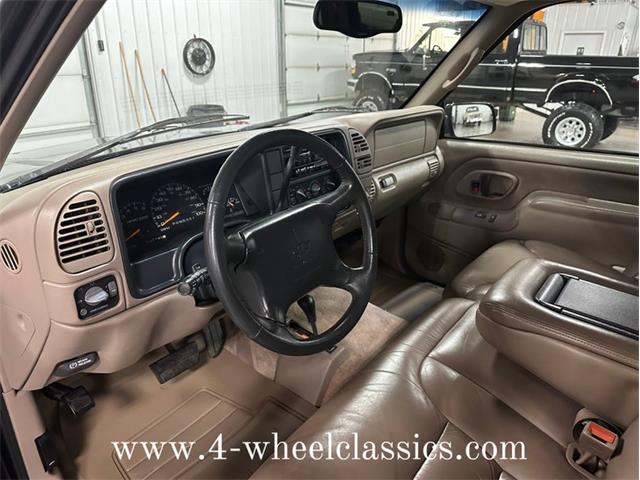 1997 Chevrolet Suburban (CC-1664623) for sale in Holland , Michigan
