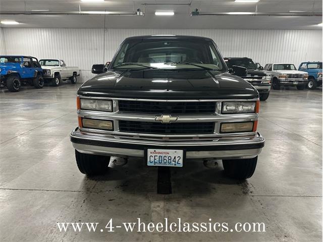 1997 Chevrolet Suburban (CC-1664623) for sale in Holland , Michigan