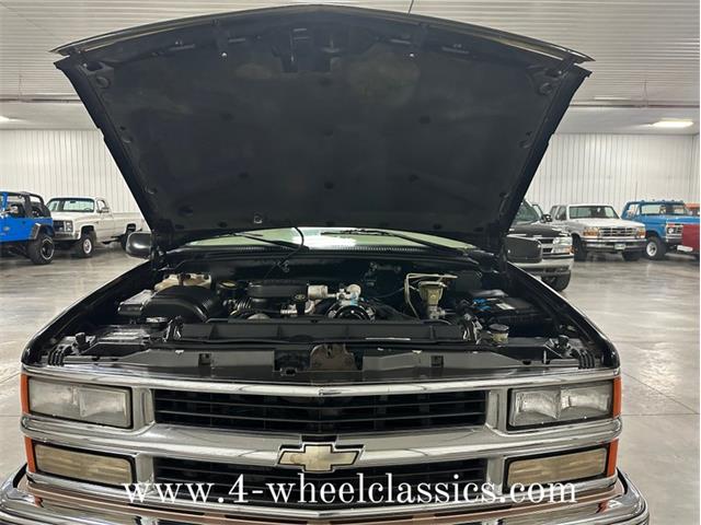1997 Chevrolet Suburban (CC-1664623) for sale in Holland , Michigan