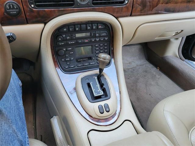 2000 Jaguar XJ (CC-1669446) for sale in Easton, Maryland