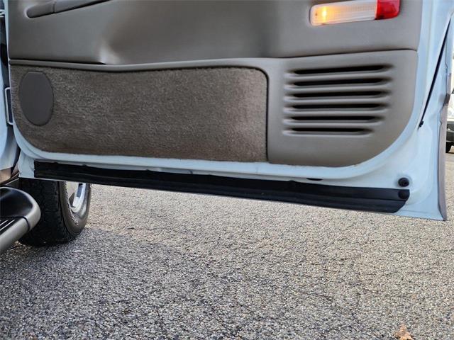 1998 Chevrolet Suburban (CC-1672058) for sale in Ross, Ohio