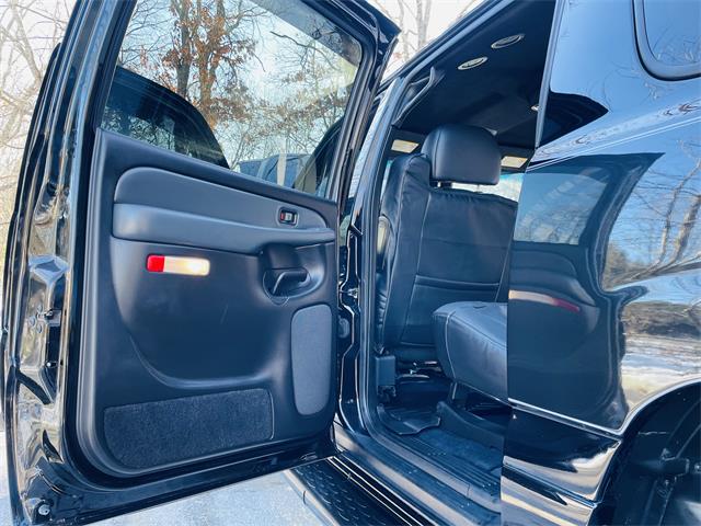 2002 Chevrolet Suburban For Sale | ClassicCars.com | CC-1672962