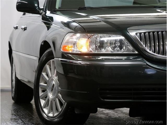 2003 Lincoln Town Car (CC-1670488) for sale in Addison, Illinois