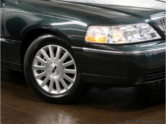 2003 Lincoln Town Car (CC-1670488) for sale in Addison, Illinois