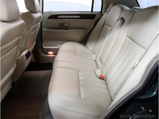 2003 Lincoln Town Car (CC-1670488) for sale in Addison, Illinois