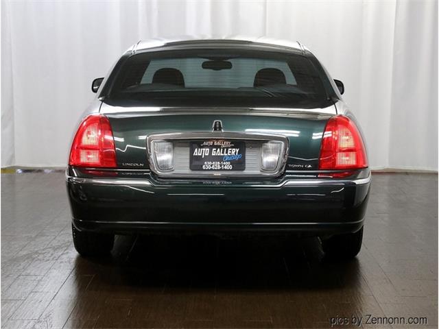 2003 Lincoln Town Car (CC-1670488) for sale in Addison, Illinois