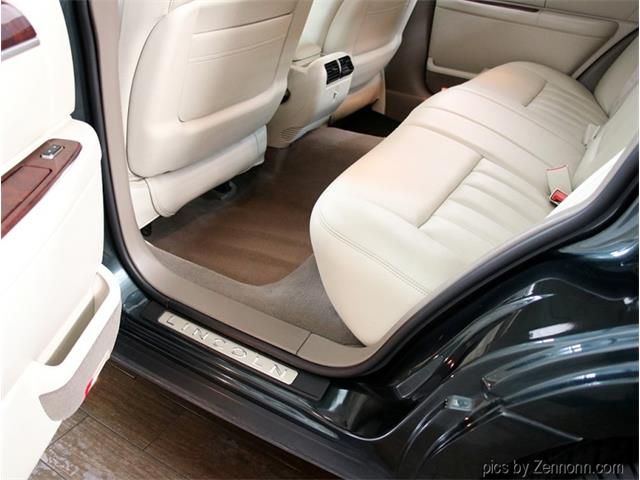 2003 Lincoln Town Car (CC-1670488) for sale in Addison, Illinois