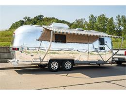 1975 Airstream Land Yacht (CC-1675439) for sale in St. Charles, Missouri